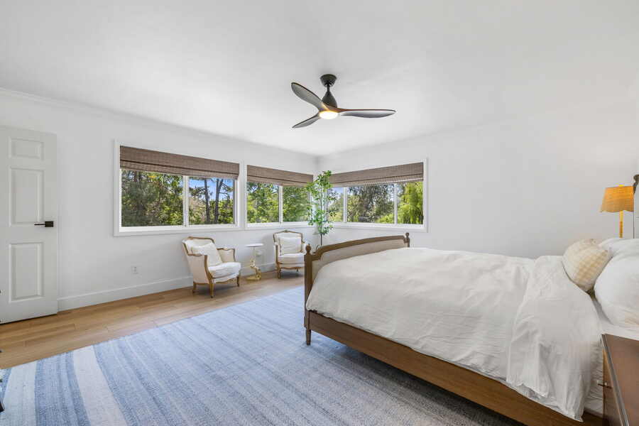 Master bedroom with bay windows